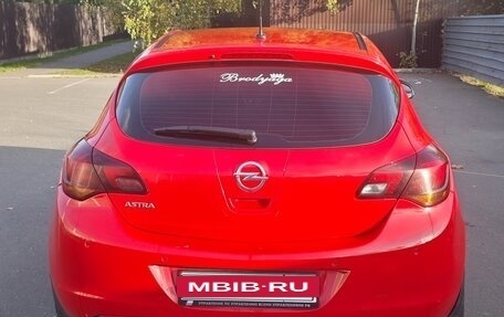 Opel Astra J, 2012 год, 590 000 рублей, 2 фотография