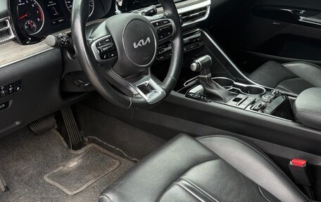 KIA K5, 2022 год, 2 700 000 рублей, 11 фотография