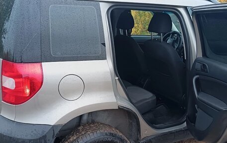 Skoda Yeti I рестайлинг, 2011 год, 610 000 рублей, 19 фотография