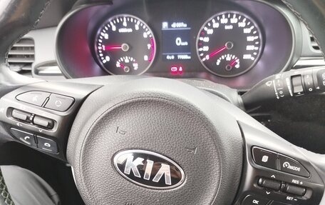 KIA Rio IV, 2018 год, 1 590 000 рублей, 5 фотография