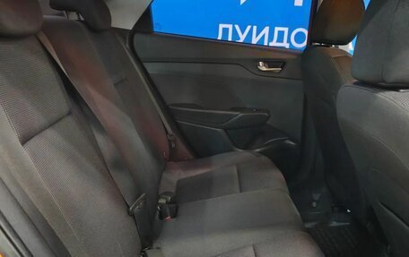 Hyundai Solaris II рестайлинг, 2017 год, 1 299 000 рублей, 19 фотография