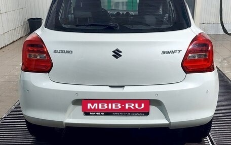 Suzuki Swift V, 2022 год, 1 650 000 рублей, 4 фотография