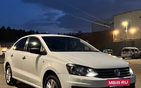 Volkswagen Polo VI (EU Market), 2019 год, 900 000 рублей, 2 фотография