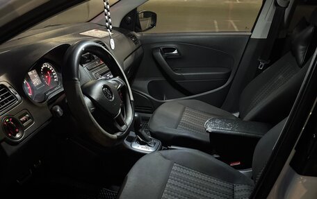 Volkswagen Polo VI (EU Market), 2019 год, 900 000 рублей, 11 фотография