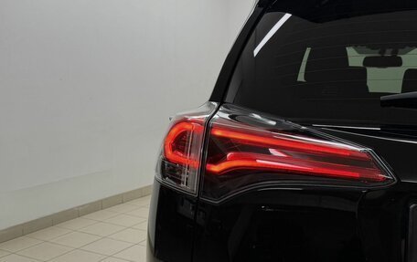 Toyota RAV4, 2018 год, 2 800 000 рублей, 10 фотография