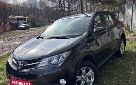 Toyota RAV4, 2013 год, 1 790 000 рублей, 4 фотография