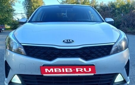 KIA Rio IV, 2021 год, 1 430 000 рублей, 8 фотография