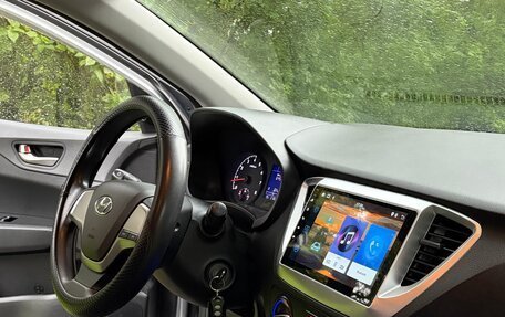 Hyundai Solaris II рестайлинг, 2017 год, 800 000 рублей, 22 фотография