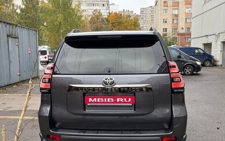 Toyota Land Cruiser Prado 150 рестайлинг 2, 2020 год, 6 950 000 рублей, 5 фотография