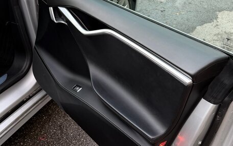 Tesla Model S I, 2016 год, 2 650 000 рублей, 12 фотография