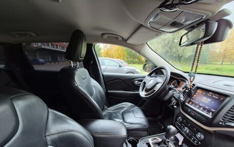 Jeep Cherokee, 2014 год, 1 850 000 рублей, 21 фотография