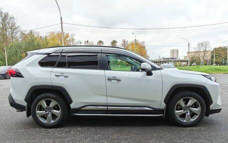 Toyota RAV4, 2020 год, 3 150 000 рублей, 7 фотография