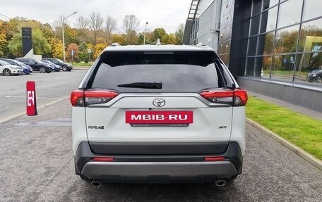 Toyota RAV4, 2020 год, 3 150 000 рублей, 5 фотография