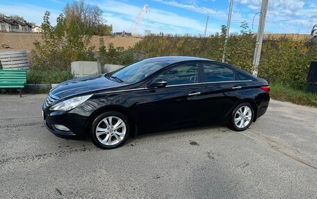 Hyundai Sonata VI, 2012 год, 1 000 000 рублей, 2 фотография