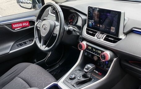 Toyota RAV4, 2020 год, 3 150 000 рублей, 12 фотография