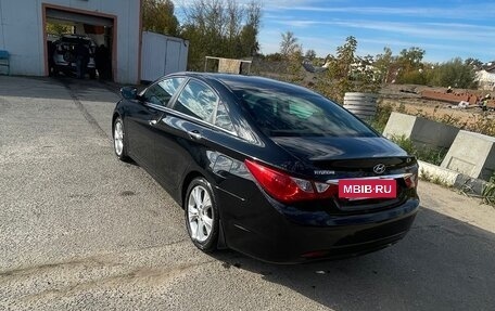 Hyundai Sonata VI, 2012 год, 1 000 000 рублей, 3 фотография