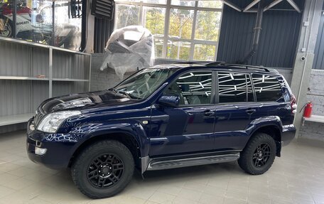Toyota Land Cruiser Prado 120 рестайлинг, 2008 год, 2 500 000 рублей, 2 фотография