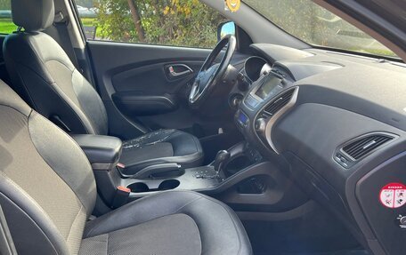 Hyundai ix35 I рестайлинг, 2014 год, 875 000 рублей, 30 фотография