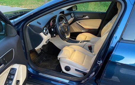Mercedes-Benz GLA, 2019 год, 2 550 000 рублей, 16 фотография