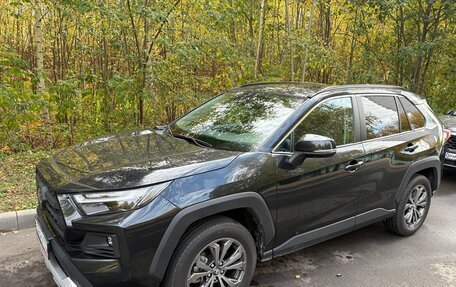 Toyota RAV4, 2024 год, 3 650 000 рублей, 2 фотография