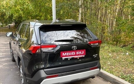 Toyota RAV4, 2024 год, 3 650 000 рублей, 3 фотография