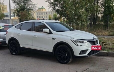 Renault Arkana I, 2020 год, 1 810 000 рублей, 3 фотография