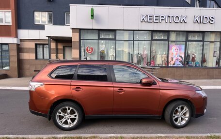 Mitsubishi Outlander III рестайлинг 3, 2012 год, 1 035 000 рублей, 2 фотография