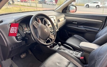 Mitsubishi Outlander III рестайлинг 3, 2012 год, 1 035 000 рублей, 8 фотография