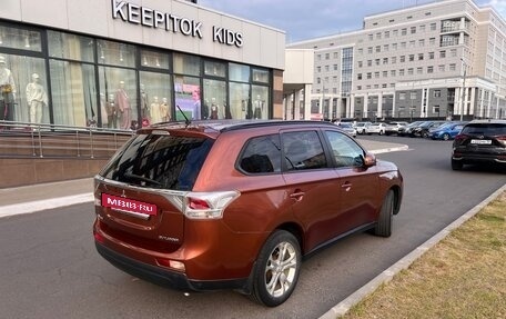 Mitsubishi Outlander III рестайлинг 3, 2012 год, 1 035 000 рублей, 3 фотография