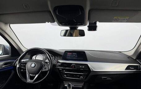 BMW 5 серия, 2020 год, 3 200 000 рублей, 23 фотография
