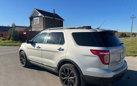 Ford Explorer VI, 2013 год, 1 800 000 рублей, 4 фотография