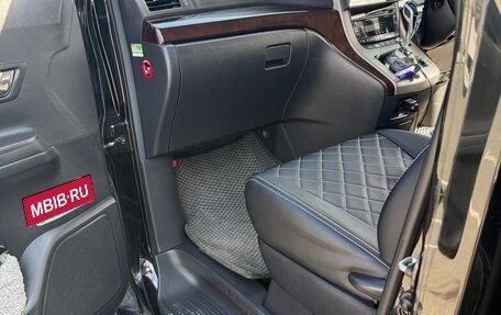 Toyota Alphard III, 2012 год, 2 000 000 рублей, 21 фотография