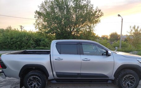 Toyota Hilux VIII, 2018 год, 3 000 000 рублей, 5 фотография