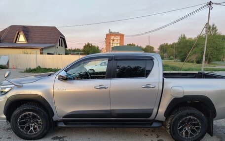 Toyota Hilux VIII, 2018 год, 3 000 000 рублей, 6 фотография