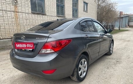 Hyundai Solaris II рестайлинг, 2013 год, 590 000 рублей, 5 фотография