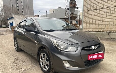 Hyundai Solaris II рестайлинг, 2013 год, 590 000 рублей, 6 фотография