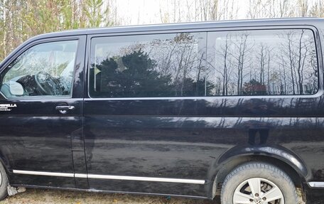 Volkswagen Caravelle T5, 2013 год, 2 150 000 рублей, 4 фотография