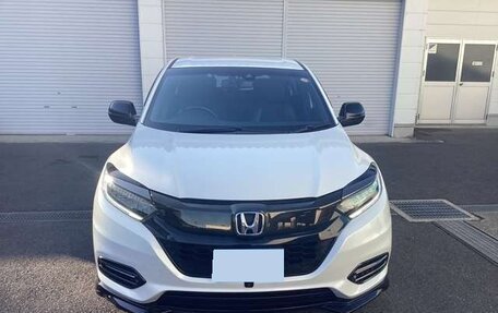 Honda Vezel, 2020 год, 1 490 000 рублей, 2 фотография