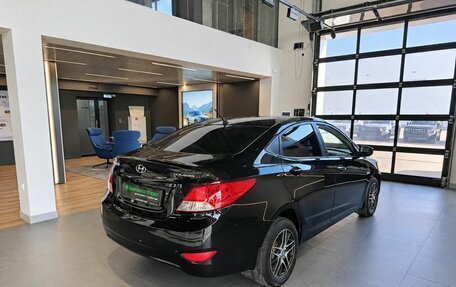 Hyundai Solaris II рестайлинг, 2011 год, 610 000 рублей, 4 фотография
