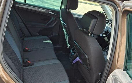 Volkswagen Tiguan II, 2019 год, 1 900 000 рублей, 5 фотография