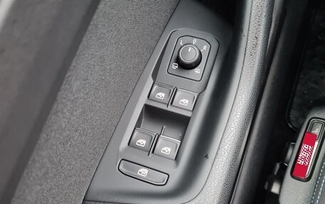 Volkswagen Passat B8 рестайлинг, 2021 год, 3 100 000 рублей, 6 фотография