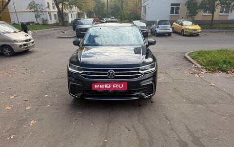 Volkswagen Tiguan II, 2023 год, 3 700 000 рублей, 2 фотография