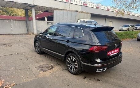 Volkswagen Tiguan II, 2023 год, 3 700 000 рублей, 6 фотография