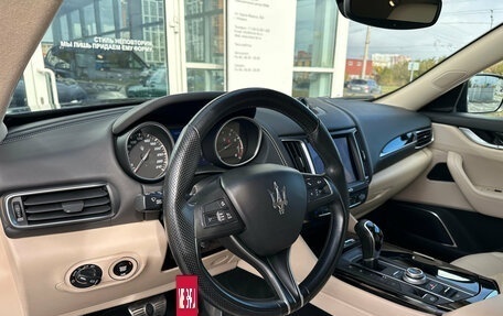Maserati Levante I, 2018 год, 4 190 000 рублей, 17 фотография