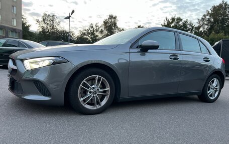 Mercedes-Benz A-Класс, 2019 год, 2 100 000 рублей, 5 фотография