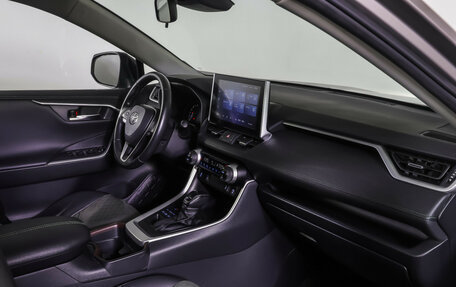 Toyota RAV4, 2022 год, 2 890 000 рублей, 10 фотография