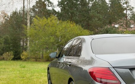 Mercedes-Benz E-Класс, 2018 год, 3 390 000 рублей, 5 фотография