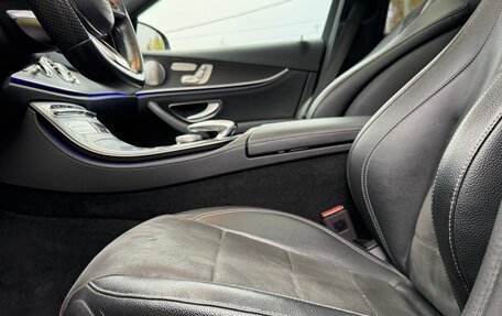 Mercedes-Benz E-Класс, 2018 год, 3 390 000 рублей, 9 фотография