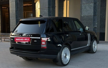 Land Rover Range Rover IV рестайлинг, 2017 год, 5 250 000 рублей, 4 фотография