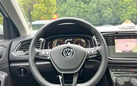 Volkswagen T-Roc I, 2022 год, 1 256 000 рублей, 8 фотография